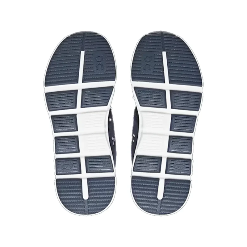 On Running Cloud Play Midnight | White