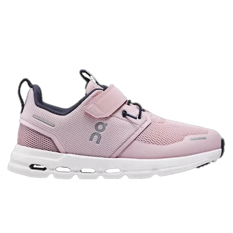 on running Cloud Play Zephyr | White