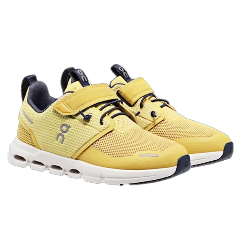 On Running Cloud Play Mustard | White