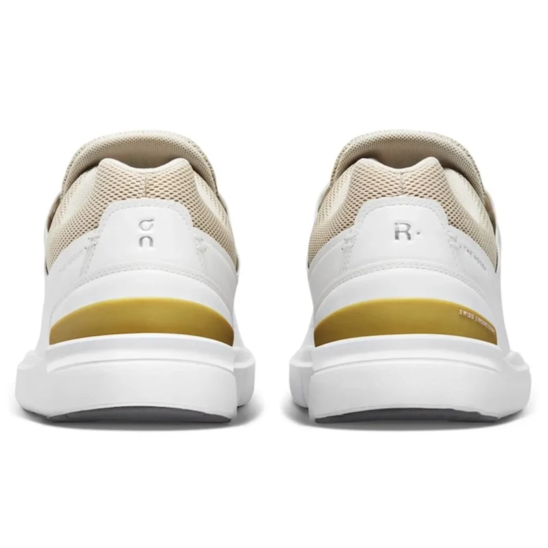 On Running The Roger Advantage 'White Bronze'